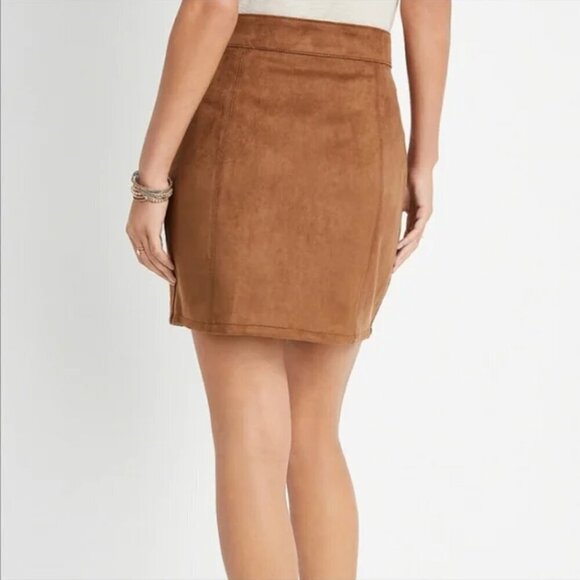 EU Maurices Faux Suede Brown Button Down High Rise Skirt - Picture 4 of 14